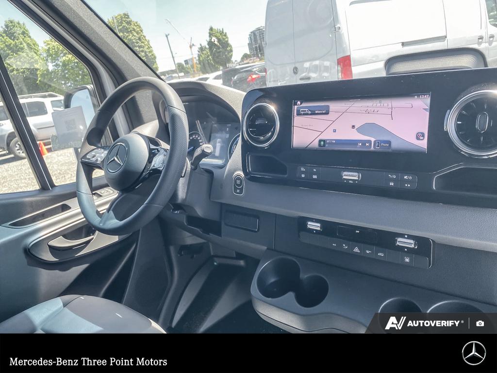 2025 Mercedes-Benz eSprinter 2500 Gvwr High Roof - photo 18