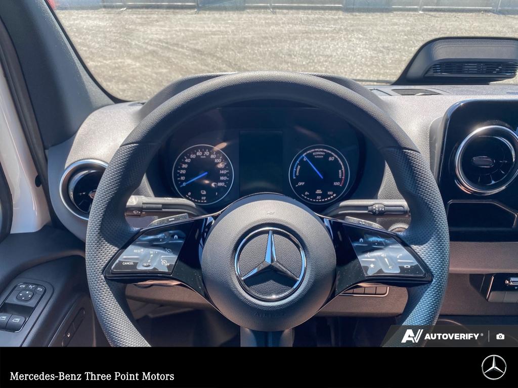 2025 Mercedes-Benz eSprinter 2500 Gvwr High Roof - photo 11