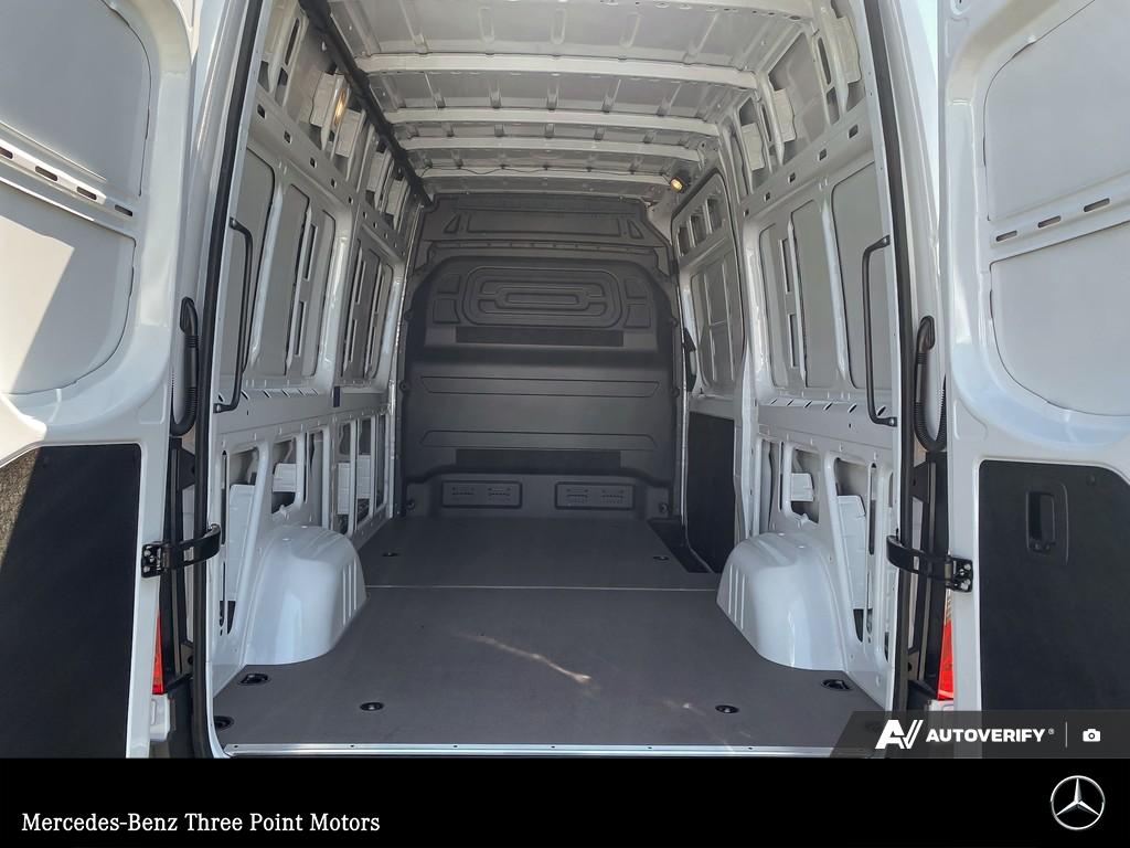 2026 Mercedes-Benz Sprinter 2500 Standard Roof - photo 9