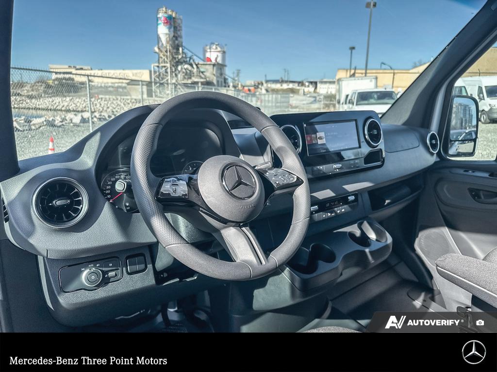 2026 Mercedes-Benz Sprinter 2500 High Roof I4 - photo 12