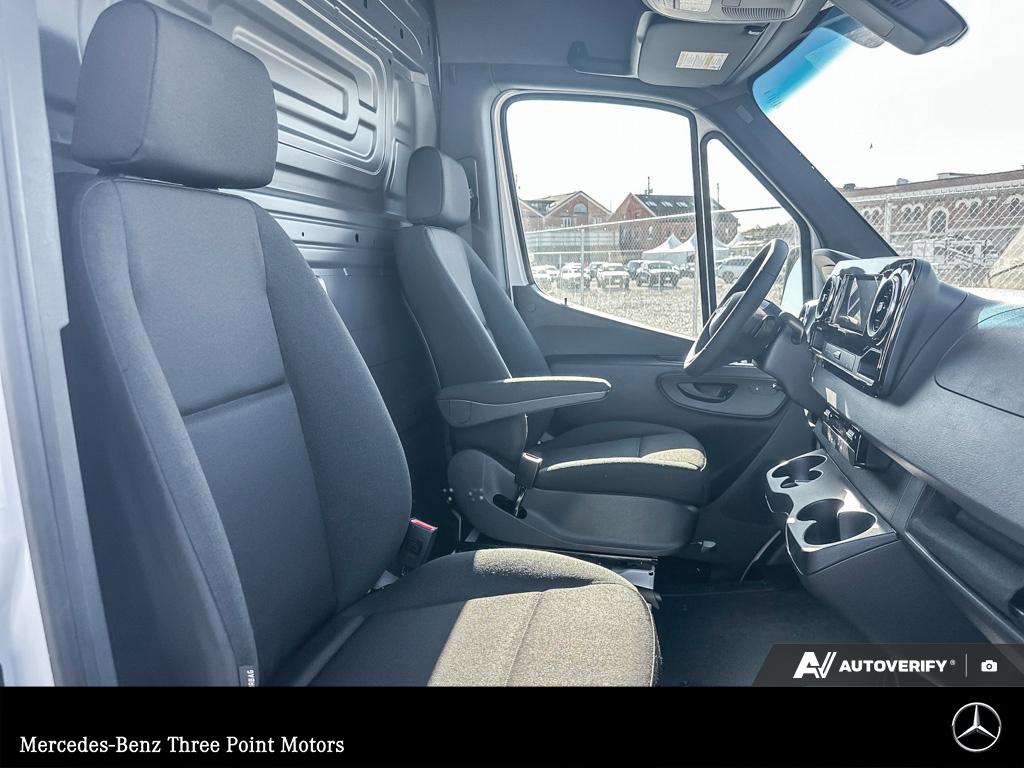 2026 Mercedes-Benz Sprinter 2500 High Roof I4 - photo 20