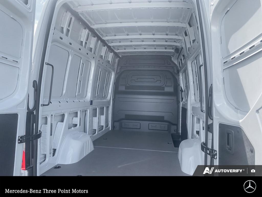 2026 Mercedes-Benz Sprinter 2500 Standard Roof - photo 9