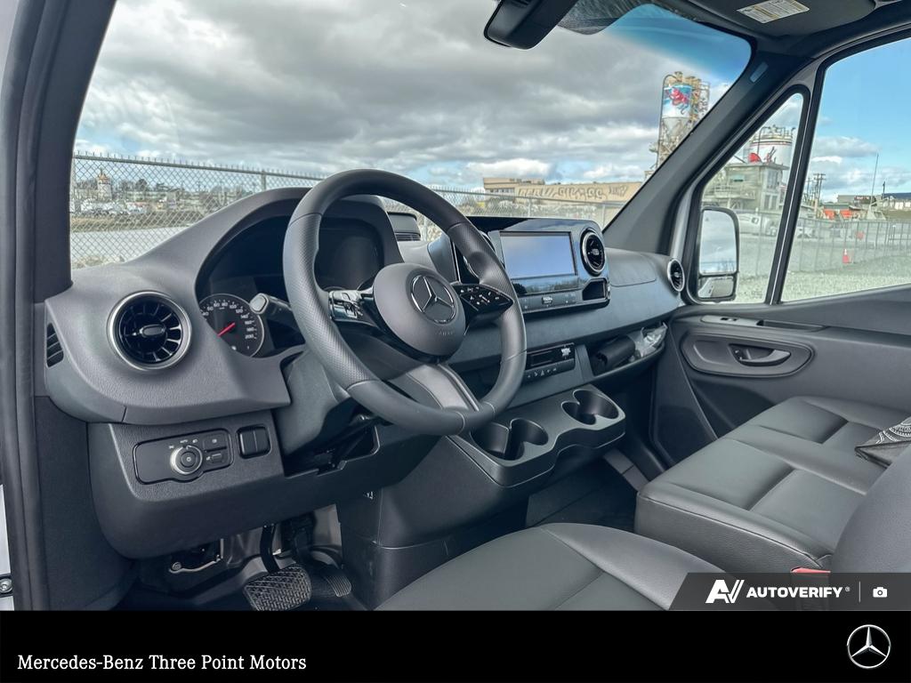 2026 Mercedes-Benz Sprinter 2500 High Roof I4 - photo 12
