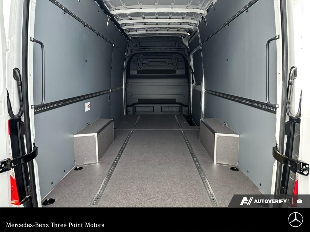 2026 Mercedes-Benz Sprinter 2500 High Roof I4 - photo 9