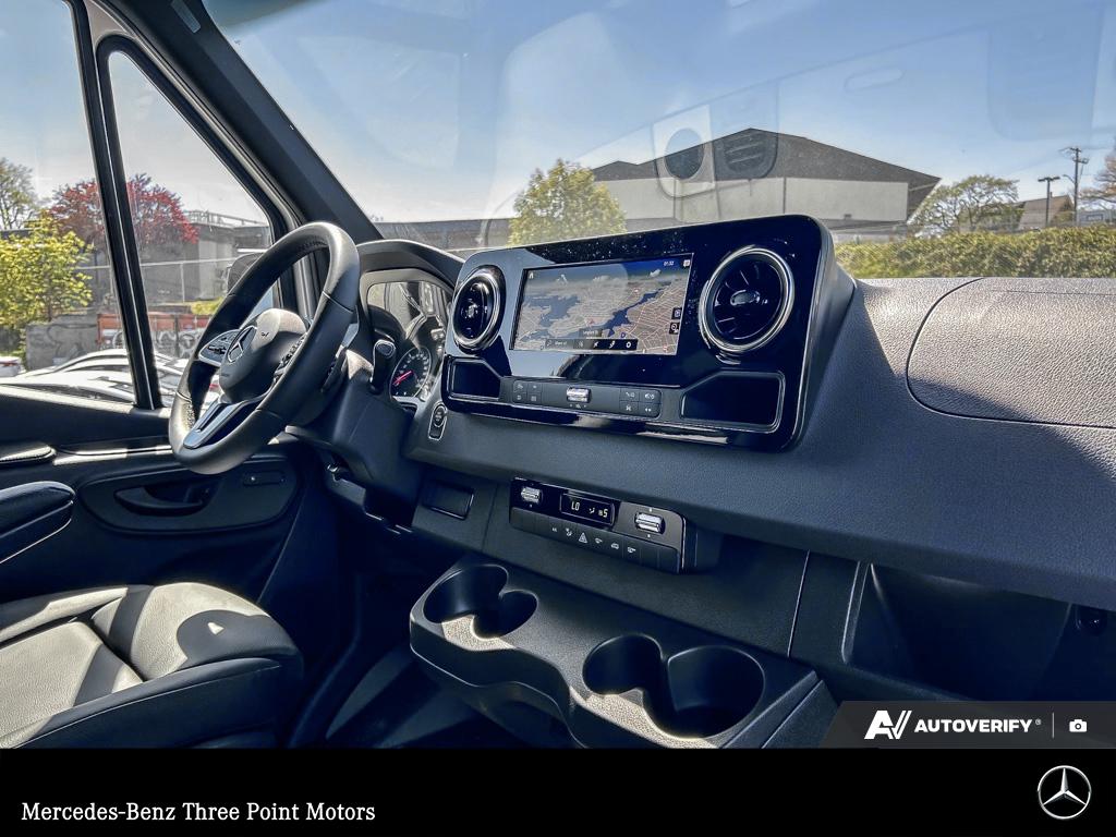 2024 Mercedes-Benz Sprinter 2500 High Roof I4 - photo 18
