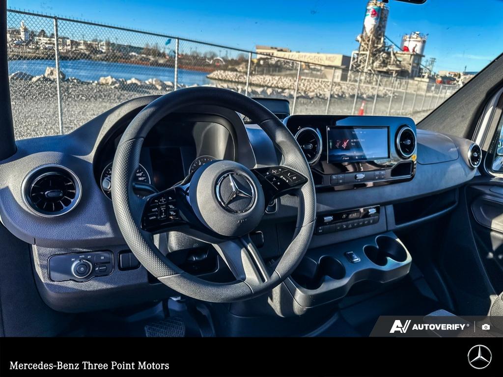 2025 Mercedes-Benz Sprinter 2500 High Roof I4 - photo 10