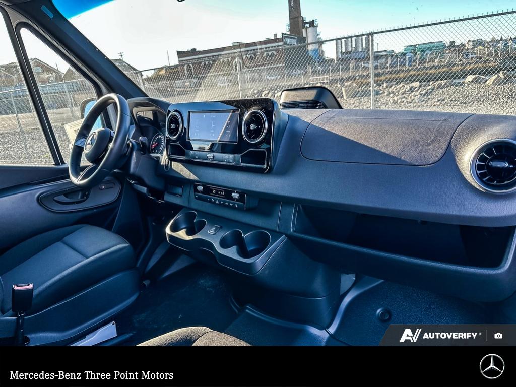 2025 Mercedes-Benz Sprinter 2500 High Roof I4 - photo 18