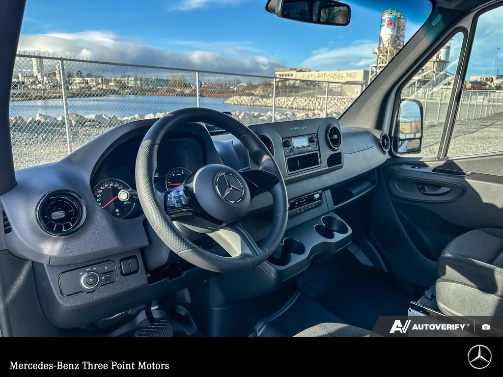 2026 Mercedes-Benz Sprinter 2500 Standard Roof - photo 10