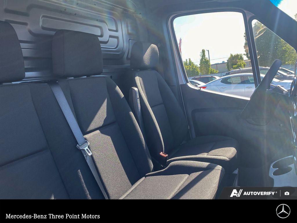 2026 Mercedes-Benz Sprinter 2500 High Roof I4 - photo 16