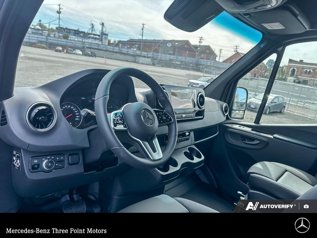 2024 Mercedes-Benz Sprinter 2500 High Roof I4 - photo 11