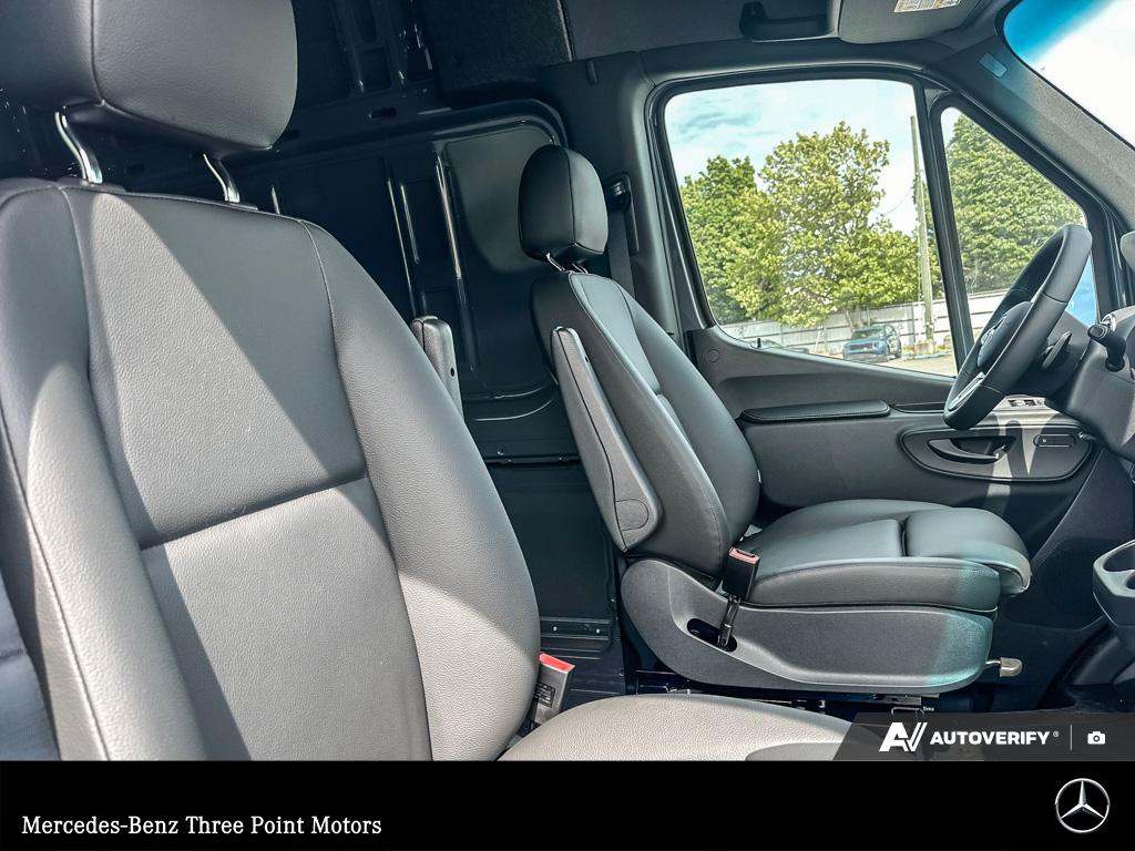 2024 Mercedes-Benz Sprinter 2500 High Roof I4 - photo 19