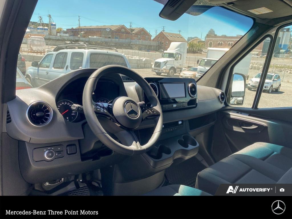 2026 Mercedes-Benz Sprinter 2500 Standard Roof - photo 10