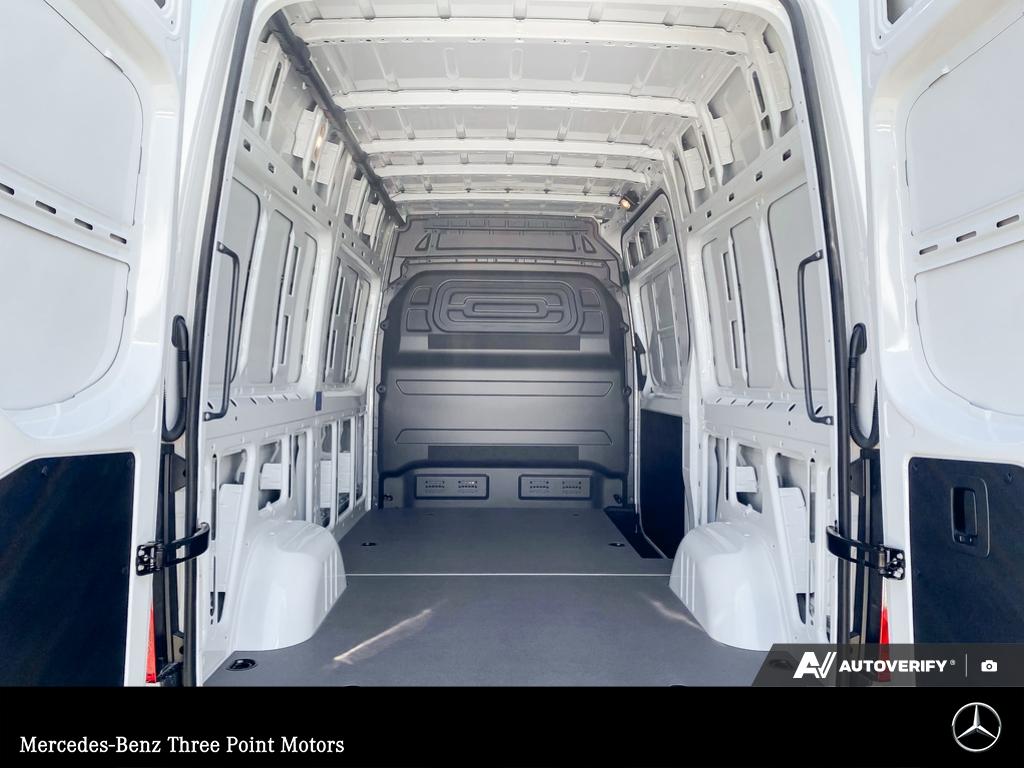 2026 Mercedes-Benz Sprinter 2500 Standard Roof - photo 9