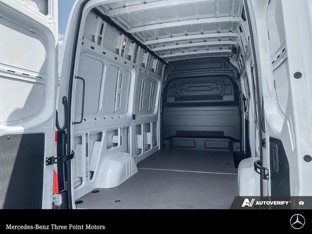 2026 Mercedes-Benz Sprinter 2500 Standard Roof - photo 9