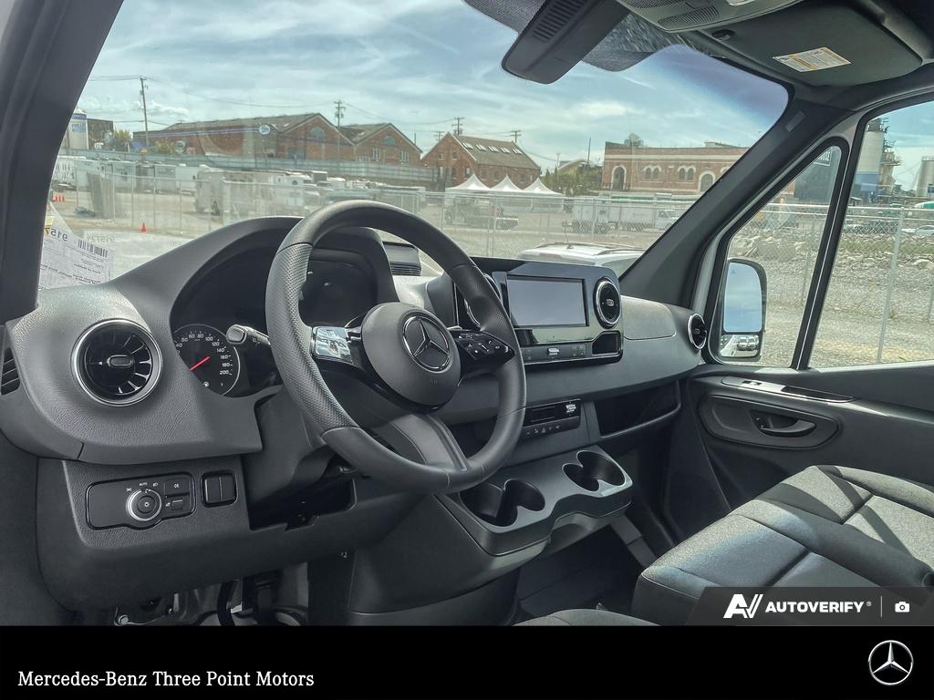 2026 Mercedes-Benz Sprinter 2500 Standard Roof - photo 10