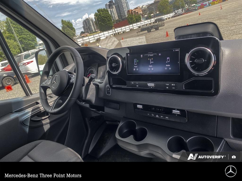 2026 Mercedes-Benz Sprinter 2500 Standard Roof - photo 17
