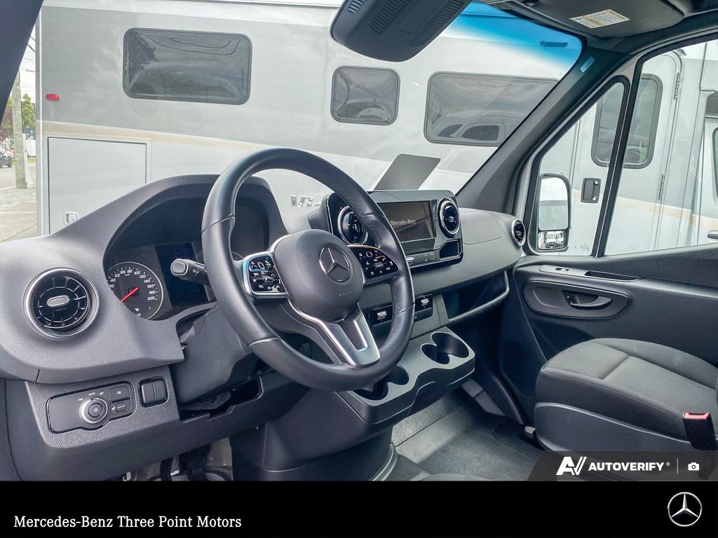 2024 Mercedes-Benz Sprinter 2500 High Roof I4 - photo 7