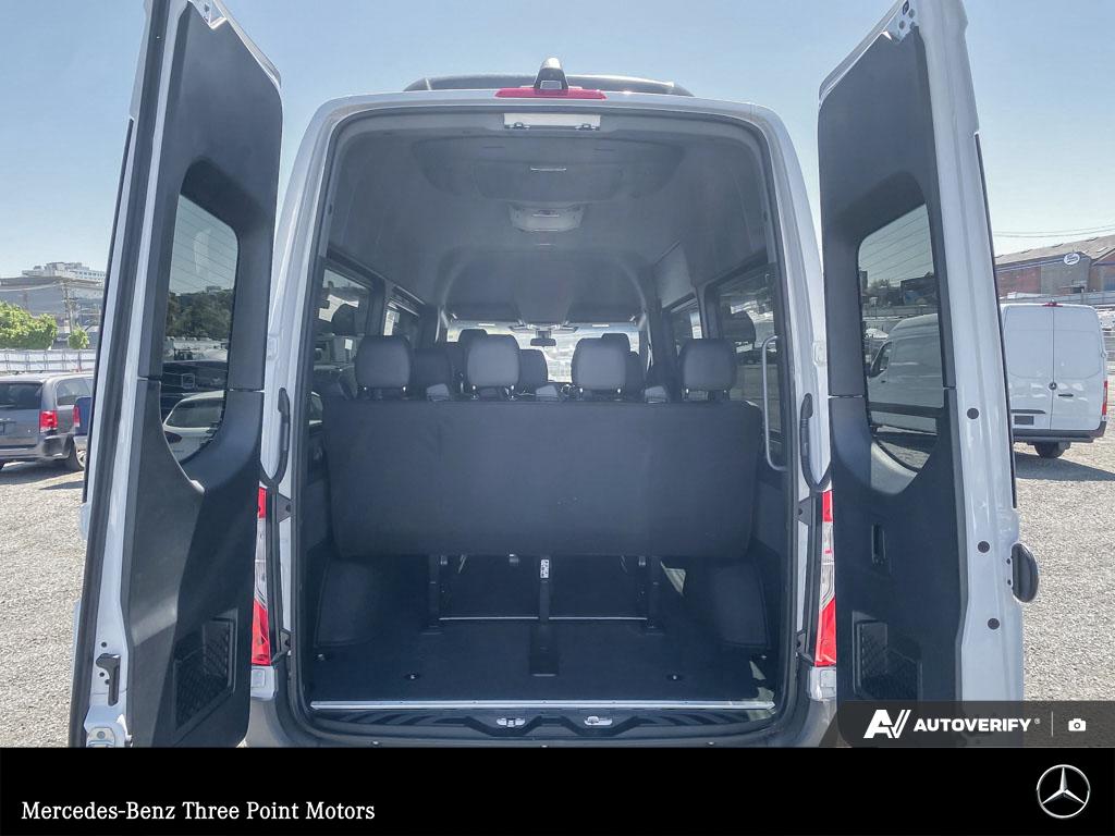 2025 Mercedes-Benz Sprinter 2500 High Roof I4 - photo 10