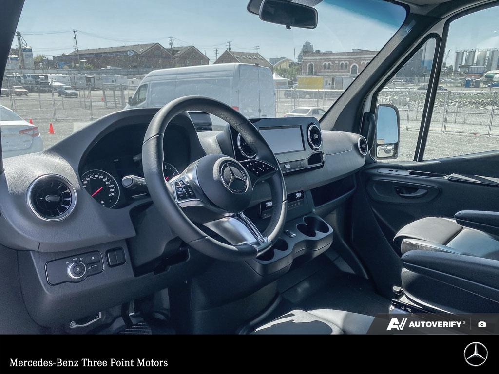 2025 Mercedes-Benz Sprinter 2500 High Roof I4 - photo 11