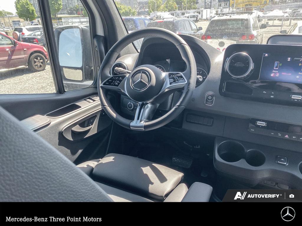2025 Mercedes-Benz Sprinter 2500 High Roof I4 - photo 20