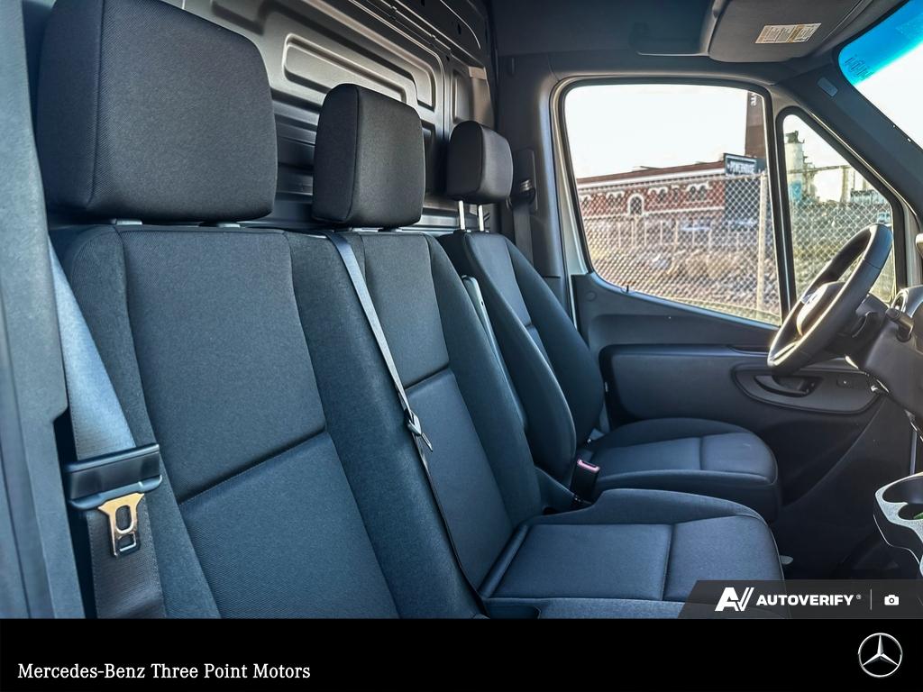 2026 Mercedes-Benz Sprinter 2500 High Roof I4 - photo 17