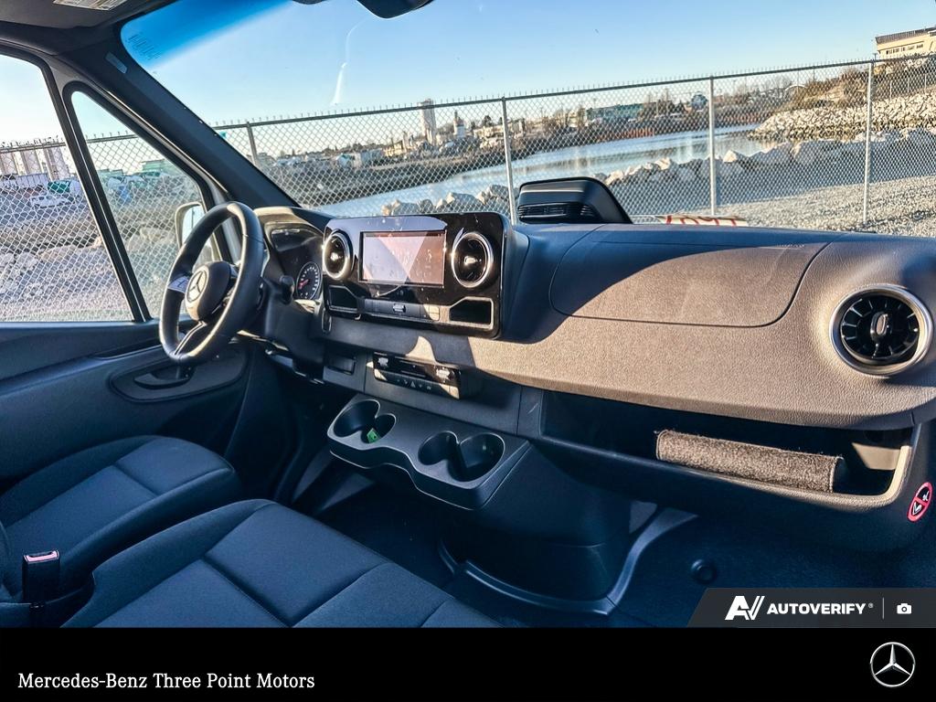 2026 Mercedes-Benz Sprinter 2500 High Roof I4 - photo 18