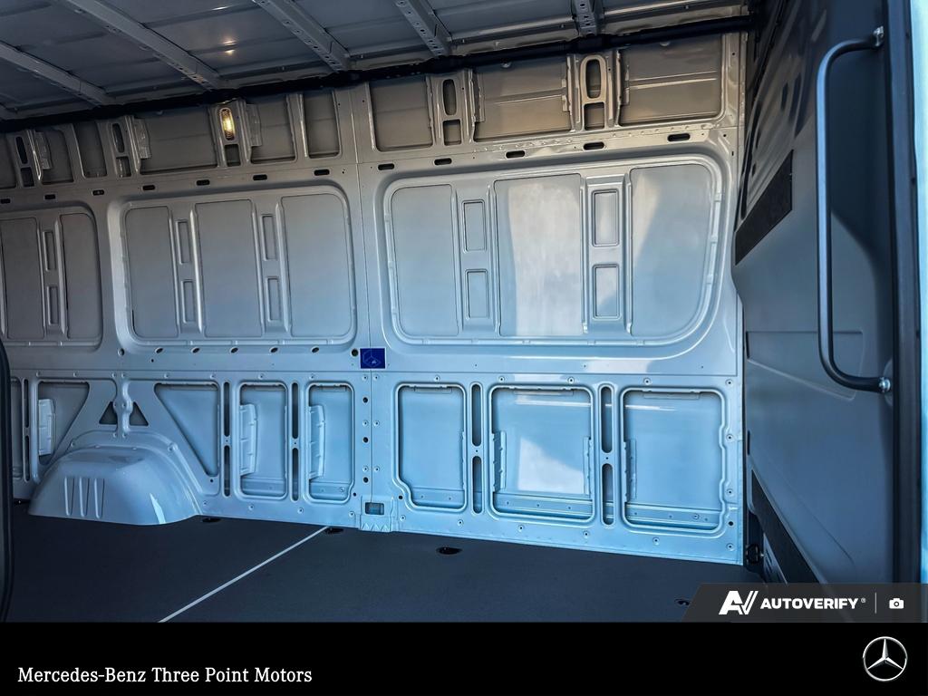2026 Mercedes-Benz Sprinter 2500 High Roof I4 - photo 19