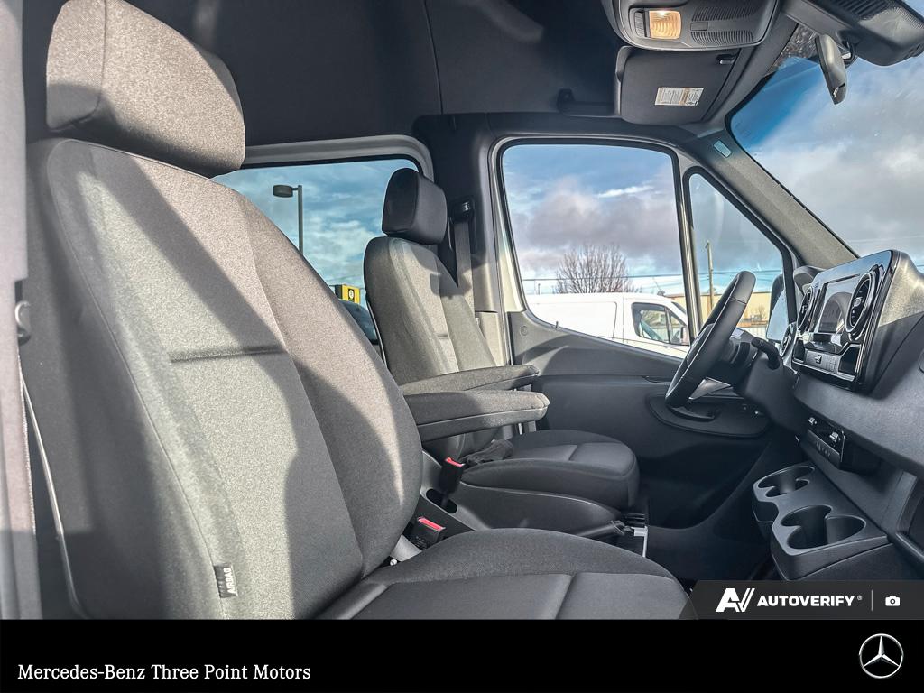 2025 Mercedes-Benz Sprinter 2500 High Roof I4 - photo 18