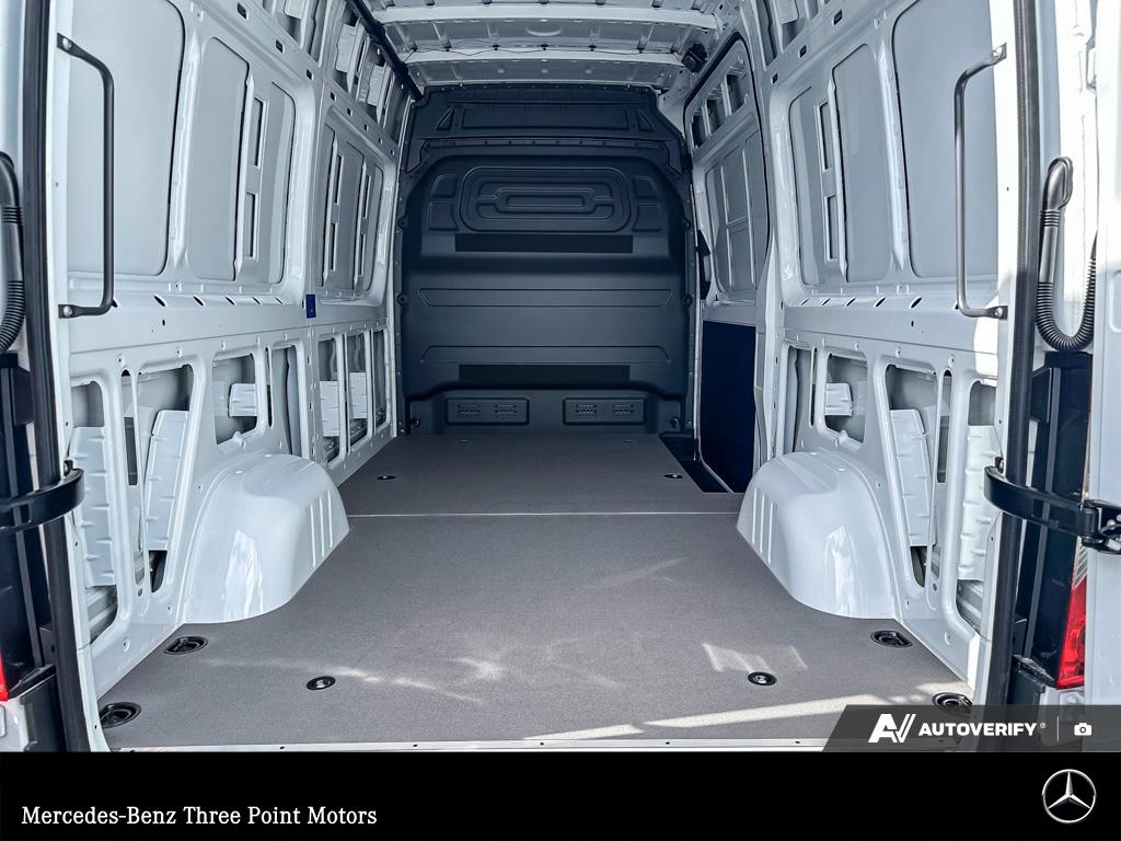 2026 Mercedes-Benz Sprinter 2500 Standard Roof - photo 9