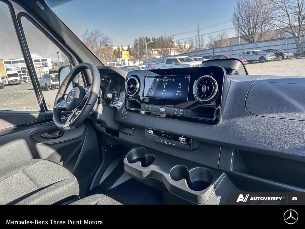 2025 Mercedes-Benz Sprinter 2500 Standard Roof - photo 18