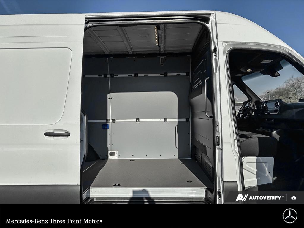 2025 Mercedes-Benz Sprinter 2500 Standard Roof - photo 19