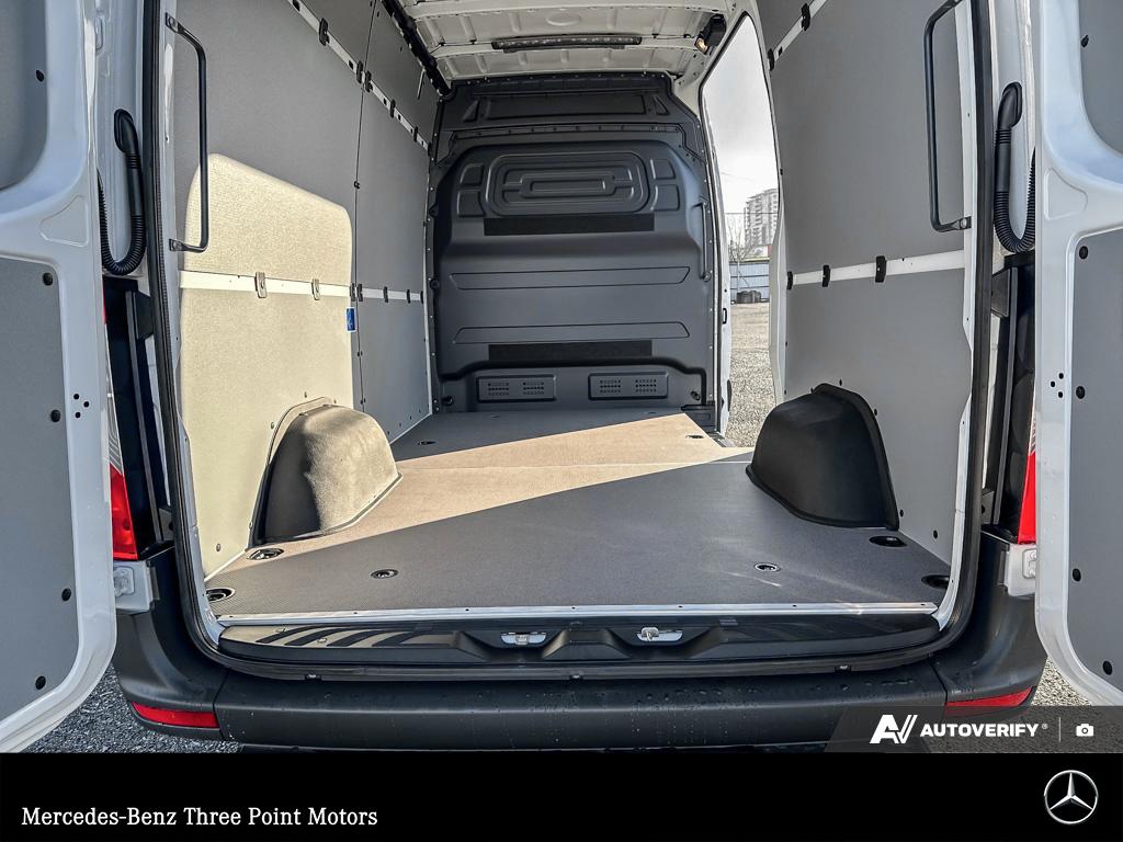 2025 Mercedes-Benz Sprinter 2500 Standard Roof - photo 8