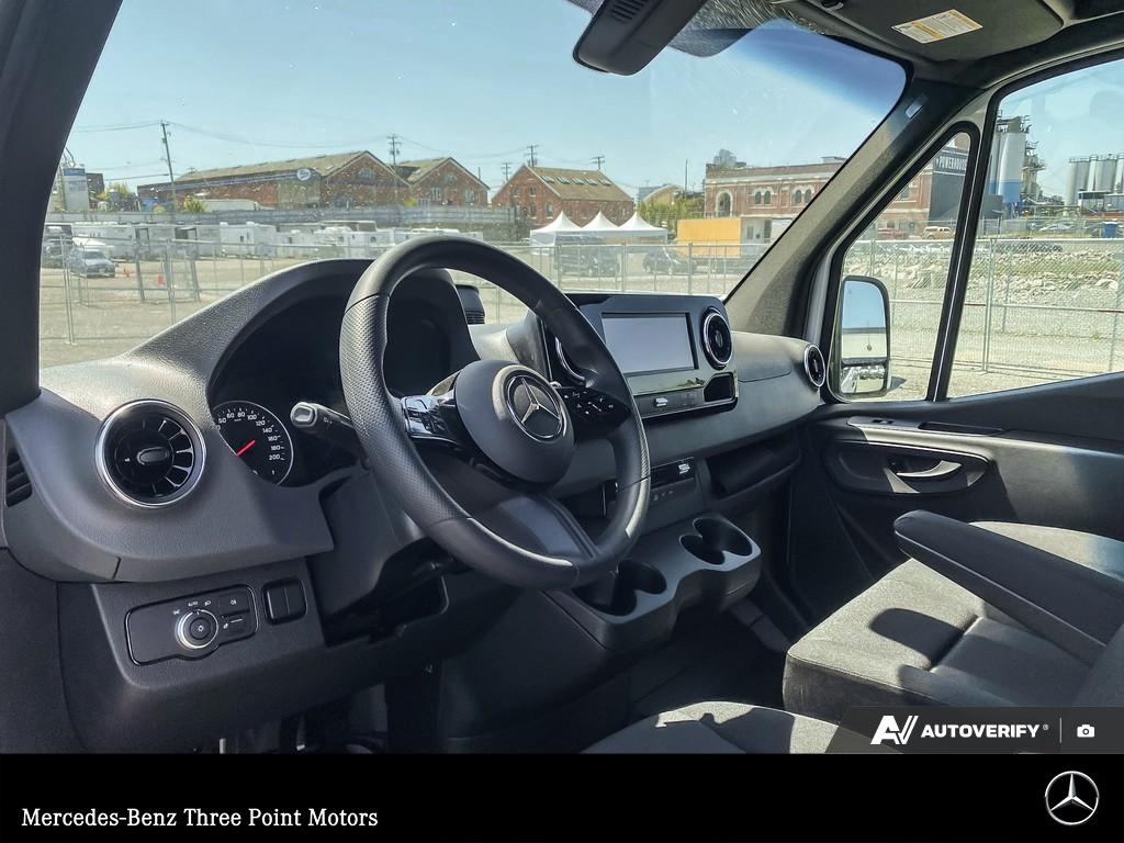 2026 Mercedes-Benz Sprinter 2500 High Roof I4 - photo 10