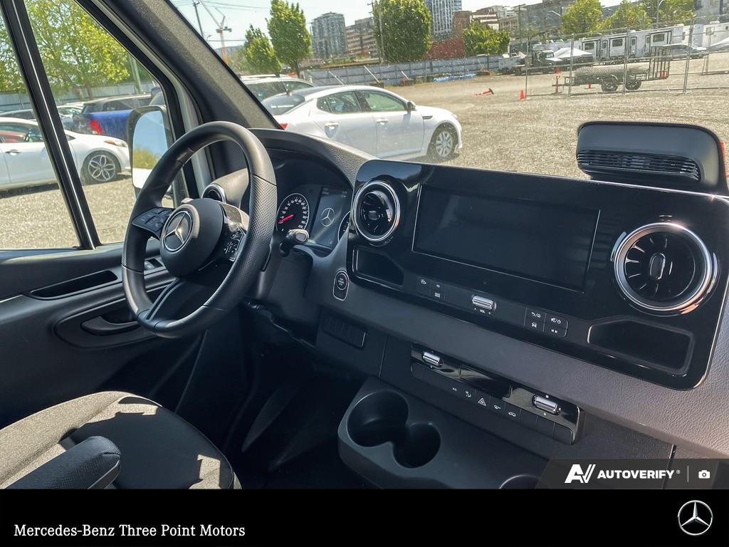 2026 Mercedes-Benz Sprinter 2500 High Roof I4 - photo 17