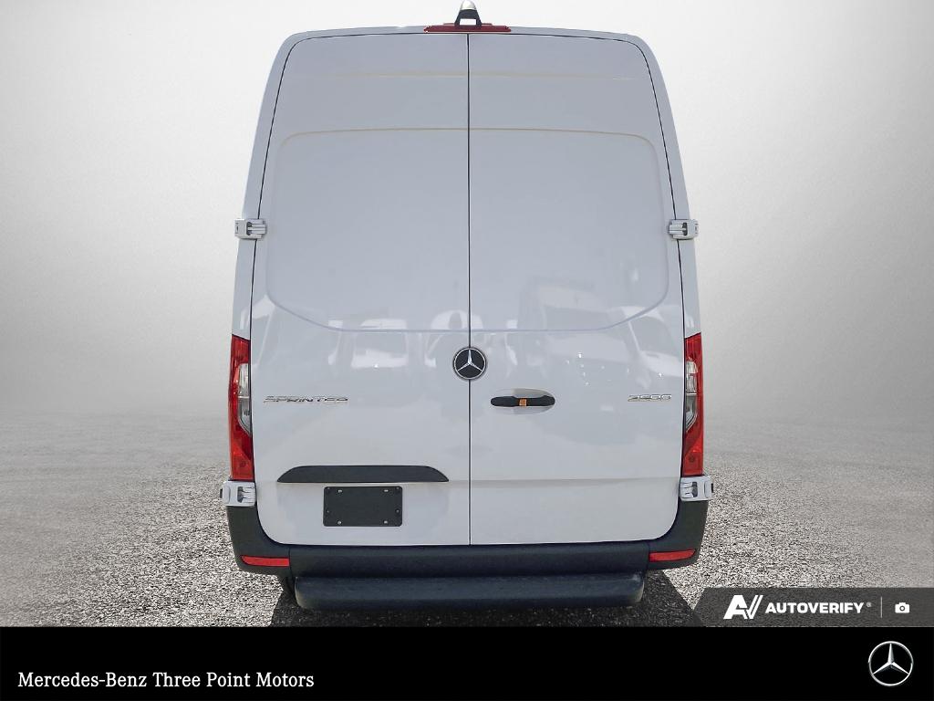 2026 Mercedes-Benz Sprinter 2500 High Roof I4 - photo 5